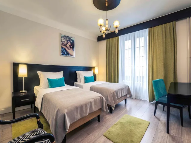 غرفة سوبيريور بسريرين منفصلين، Mercure Belgrade Excelsior 3/10