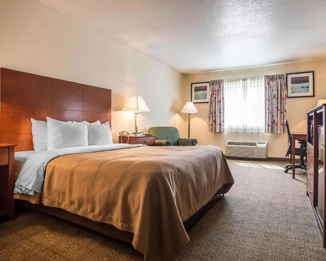 غرفة بسرير كوين لذوي الإعاقة، Quality Inn New Columbia-Lewisburg 2/2