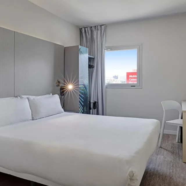 Superior, Double Bed, B&B HOTEL Girona 2 1/9
