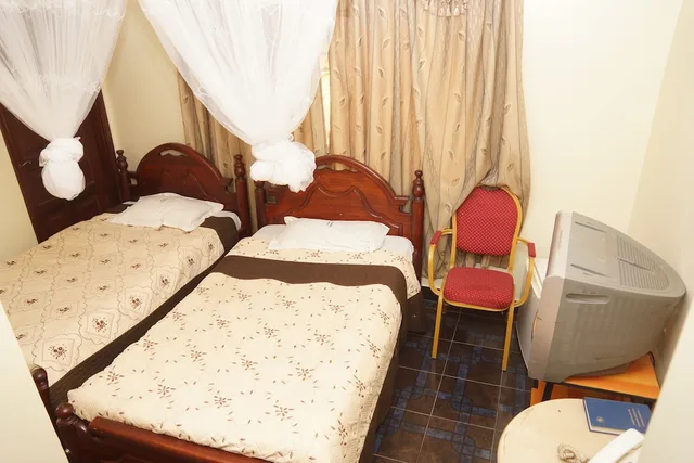 غرفة بسريرين منفصلين، Florida Hotel 3/6