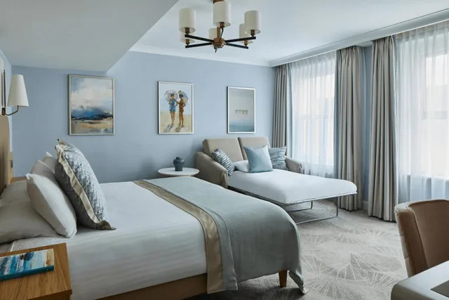 غرفة سوبيريور عائلية بسرير كوين، The Grand Brighton 1/1