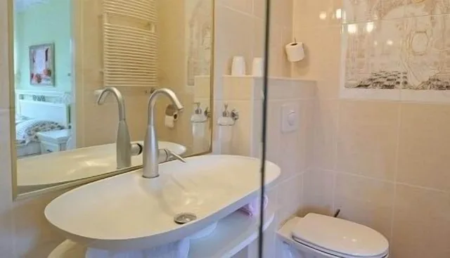 غرفة عائلية رباعية بسريرين منفصلين مع أريكة، Hotel Jupiter 8/10