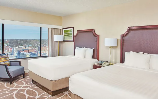 غرفة بسريرين كوين لذوي الإعاقة، Hyatt Regency Lexington 1/2