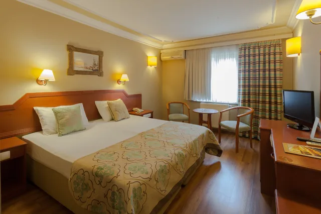 غرفة قياسية بسرير مزدوج، Boyuguzel Thermal Otel 3/5