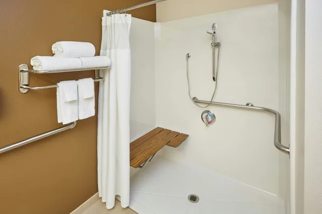 Room, Fairfield Inn Suites Chicago Lombard 3/4