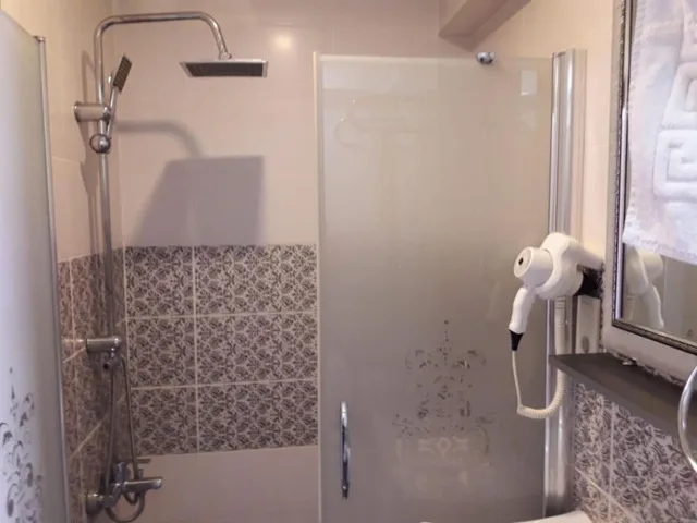 Suite, Queen Bed, Terrace, Terra Suites 3/3