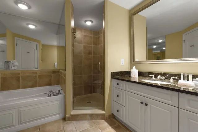 3 Bedrooms, Condo, Magnolia, King Bed, 3 Queen Beds, Ocean Front، North Beach Plantation 4/4