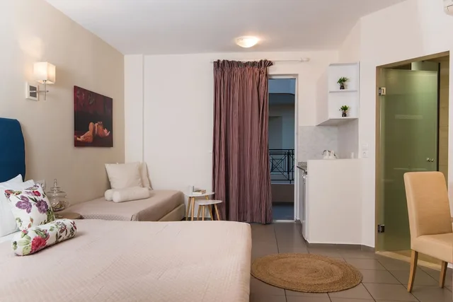 Superior, Studio, Triple, 1 Double and 1 Single Bed, Mirage Studios 5/10