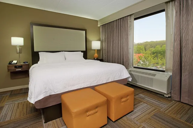 غرفة بسرير كينج بغرفة نوم واحدة، Hampton Inn Philadelphia Great Valley Malvern 2/5