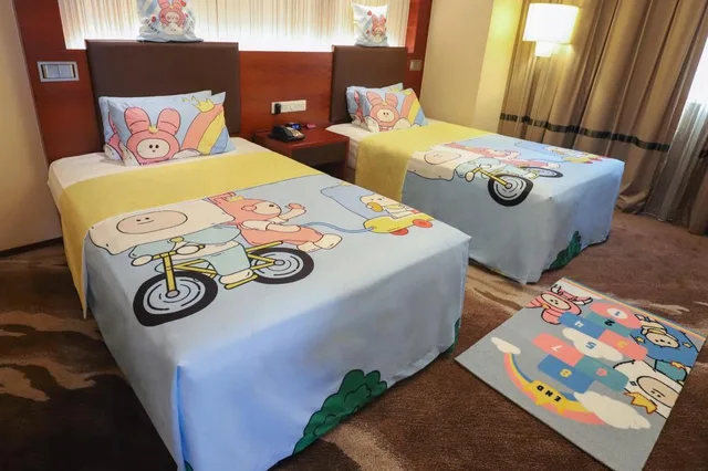 1 Bedroom, Suite, Single Bed, Queen Bed, Lounge Access, Crowne Plaza Foshan 2/7