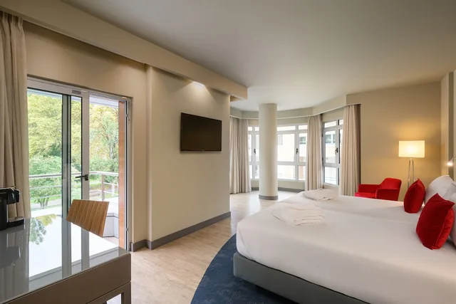 غرفة بريميوم بسريرين منفصلين، Melia Setubal 2/6