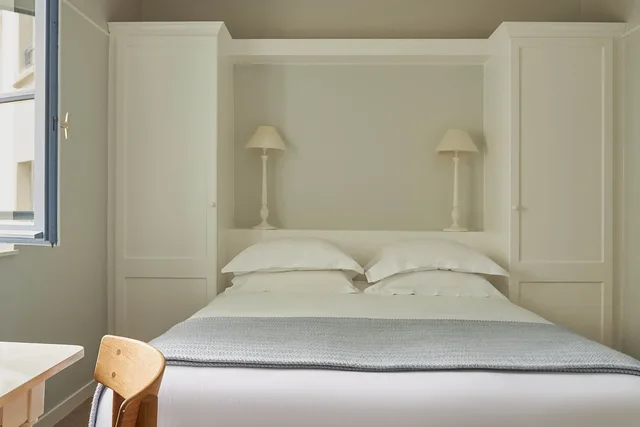 غرفة قياسية بسرير كوين بإطلالة على المدينة، Grand Hotel Des Bains the Originals Relais 4/7