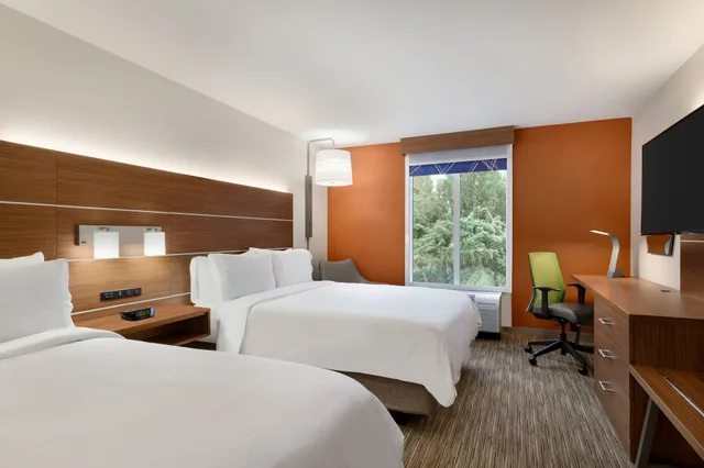 غرفة قياسية بسريرين مزدوجين لذوي الإعاقة، Holiday Inn Express Hotel Suites Opelika Auburn 3/6