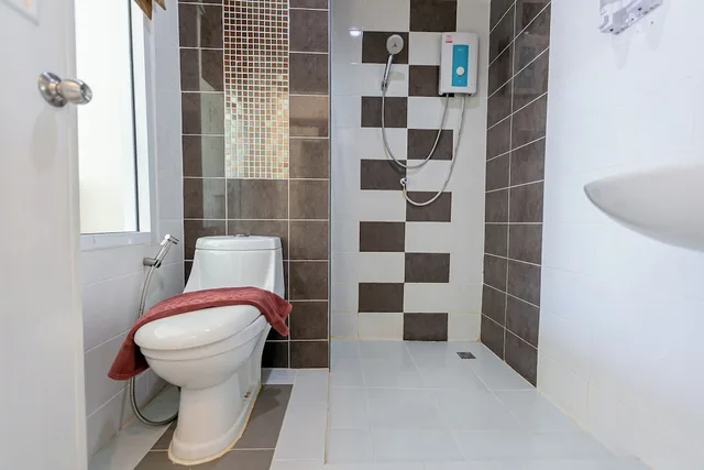غرفة عائلية بسرير كينج وسرير فردي، Panwalee Hotel 6/8