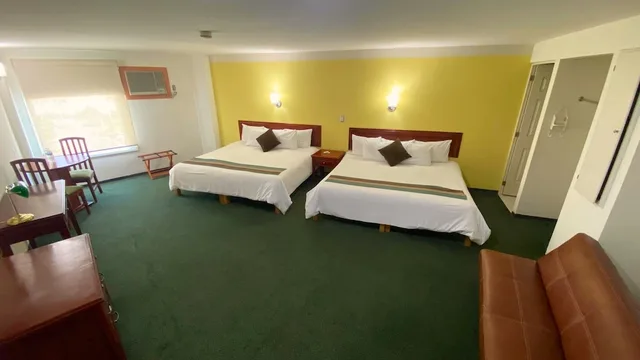 غرفة عائلية بسريرين كينج مع أريكة، Enterprise Inn Poliforum Ex Mision Leon 1/6