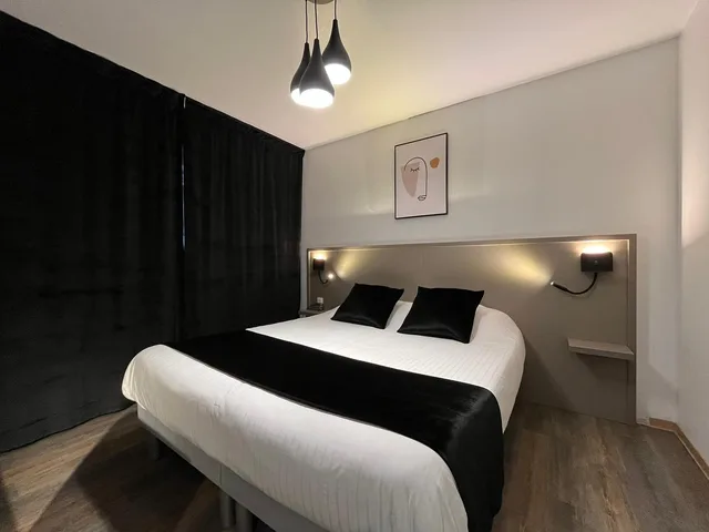 غرفة سوبيريور بسرير مزدوج، CITOTEL LE CHEVAL BLANC 4/9