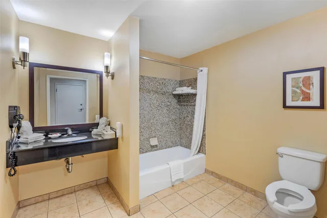 جناح بسرير كينج، Comfort Suites Blythe, CA 4/4