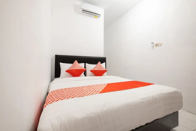 غرفة قياسية بسرير مزدوج، Oyo 2394 Hotel Brosta 1/10