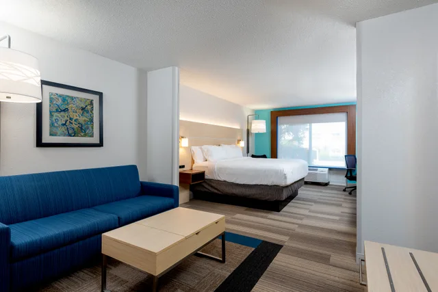 جناح بسرير كينج، Holiday Inn Express Hotel & Suites Daphne 2/2