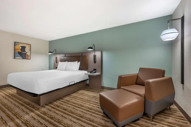 غرفة بسرير كينج، Best Western Plus Richmond Indiana I-70 2/4