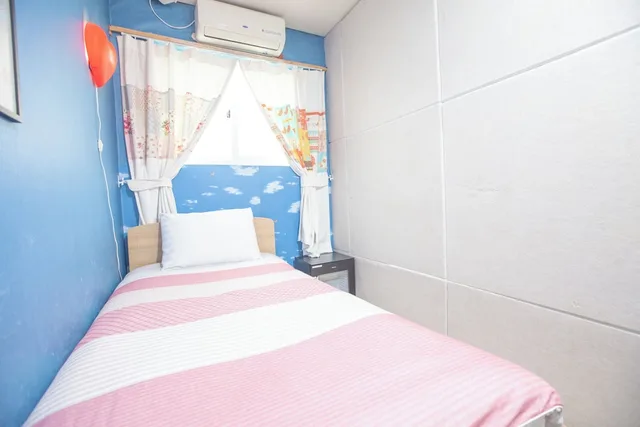 غرفة قياسية مفردة بسرير فردي بحمام مشترك، Hongdae Style Guesthouse 5/10