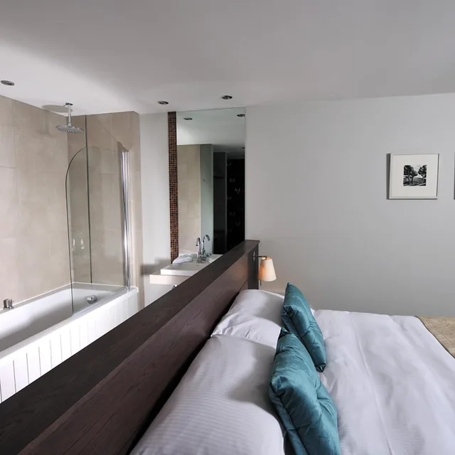 غرفة ديلوكس بسرير مزدوج بشرفة، The Cornwall Hotel Spa Estate 2/6