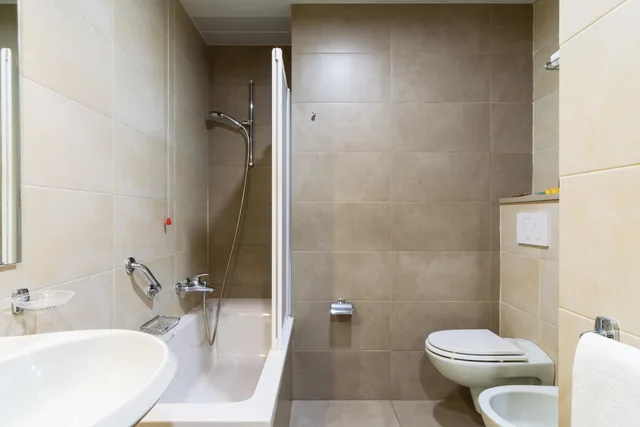غرفة قياسية ثلاثية، B&B Hotel Milano Ornato 3/3