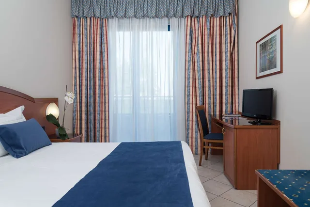 Standard, Convertible Double Bed، Blu Hotel Sure Hotel Collection by Best Western 1/5