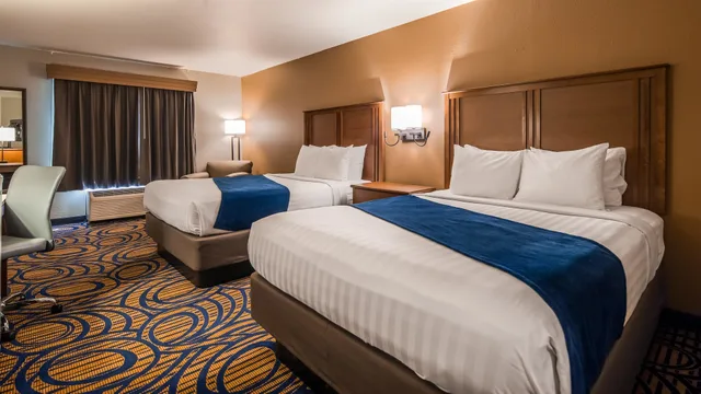 غرفة قياسية بسريرين كوين، Best Western Woodburn 1/10