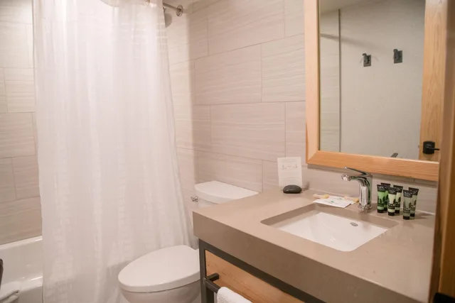 1 Bedroom, Condo, Loft, Deluxe, 3 Queen Beds، Tunnel Mountain Resort 4/4