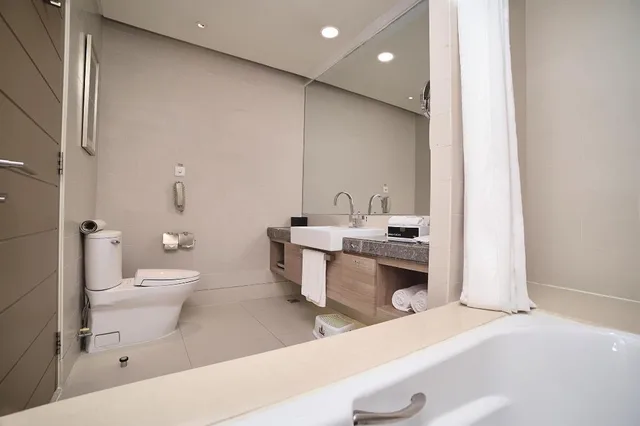 Standard, Twin Beds, Tj Eye View، Holiday Inn Tianjin Riverside 3/3