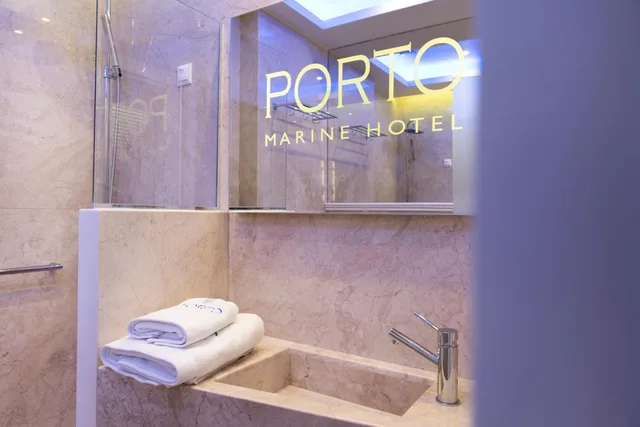 جناح بإطلالة على البحر، Porto Marine Hotel 7/10
