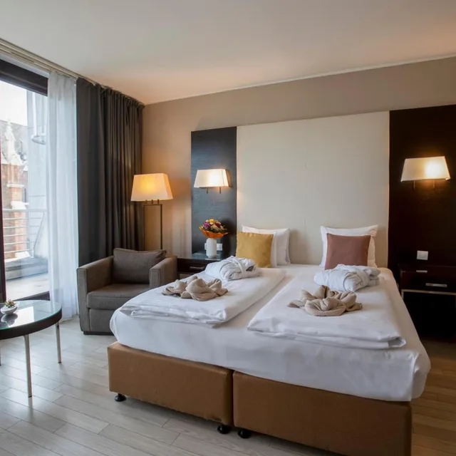 غرفة ديلوكس بسرير مزدوج بشرفة، Lions Garden Hotel 3/10