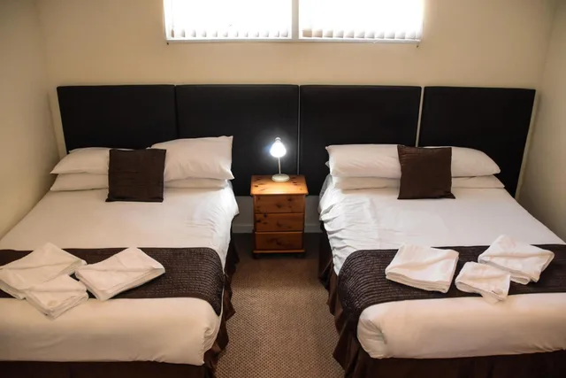 غرفة رباعية بحوض استحمام، Stuart Hotel 6/10