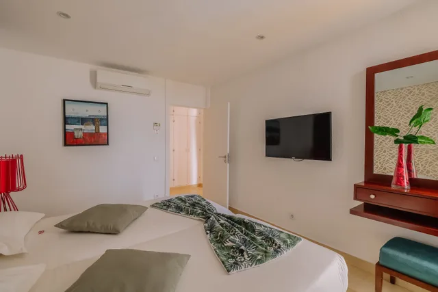 Deluxe One Bedroom Apartment Sea or Pool View، Muthu Clube Praia Da Oura 3/7
