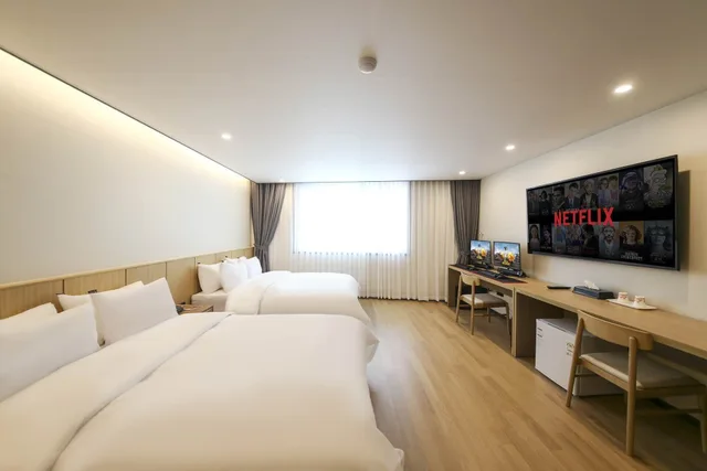 غرفة بريميير بسريرين مزدوجين، E Cheonan Hotel 1/10