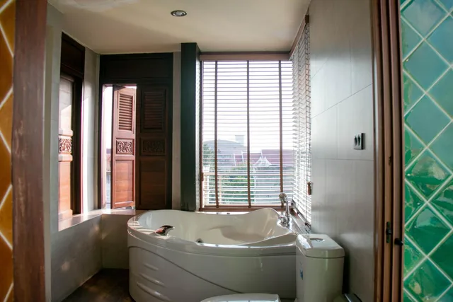 جناح في المبنى الرئيسي، Lamphu Tree House Boutique Hotel 3/3