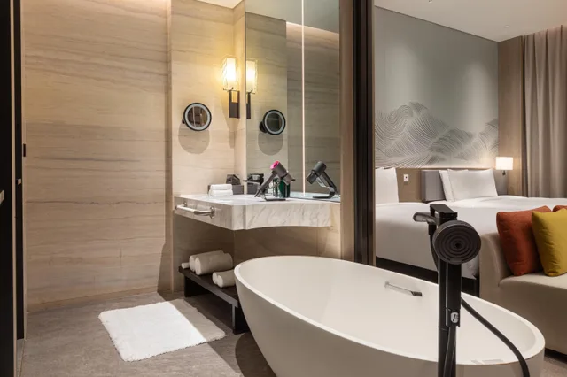 غرفة قياسية في طابق مرتفع، Holiday Inn Jilin Beidahu 3/4