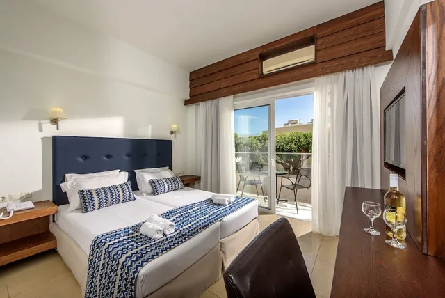 غرفة بسريرين منفصلين، Katrin Hotel and Bungalows 2/4