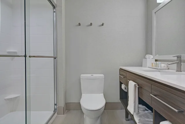 استوديو بسرير كينج لذوي الإعاقة، Home2 Suites by Hilton Bentonville Rogers 3/5
