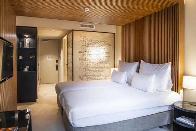 غرفة سوبيريور بسرير مزدوج مع أريكة، Pestana Amsterdam Riverside 1/8