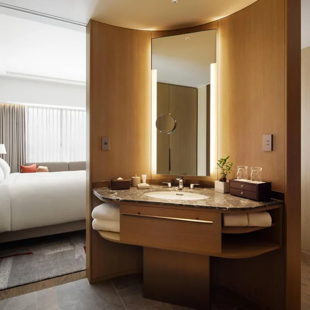 Guest Room, Deluxe, King Bed, City View, JW Marriott Hotel Nara 7/7