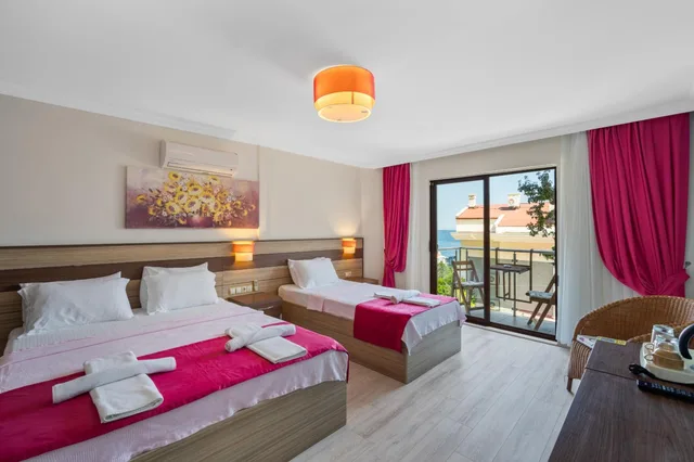 غرفة قياسية ثلاثية بإطلالة على البحر، Eden Pyara Hotel Turunc 3/10