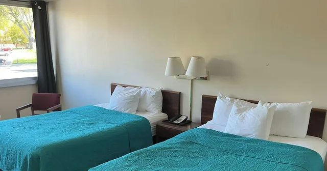 Upstairs, 2 Double Beds, No Elevator، Hot Springs Hotel And Spa 1/1