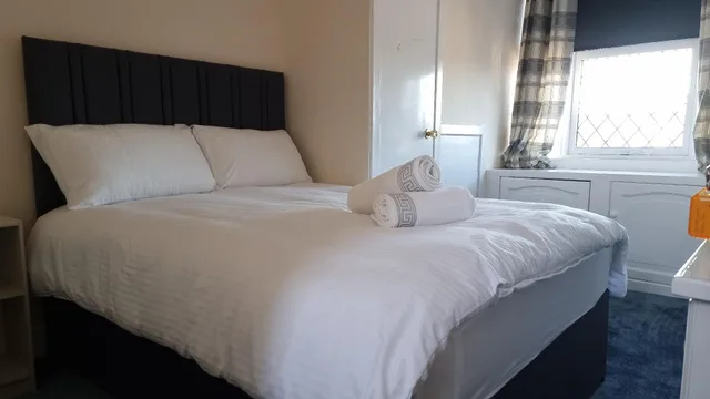 2 Bedrooms, Suite, Ye Olde Hotel 1/1