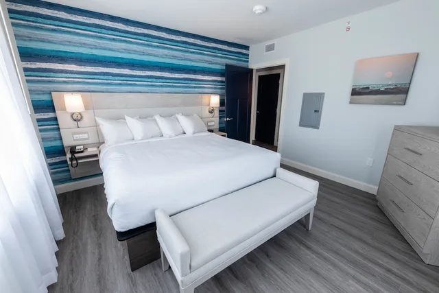 جناح بسريرين كينج بغرفتي نوم مع أريكة، Hotel LBI 1/3