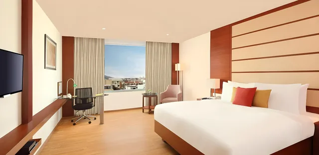 غرفة ديلوكس بسرير مزدوج، Lemon Tree Hotel Shimona 2/2