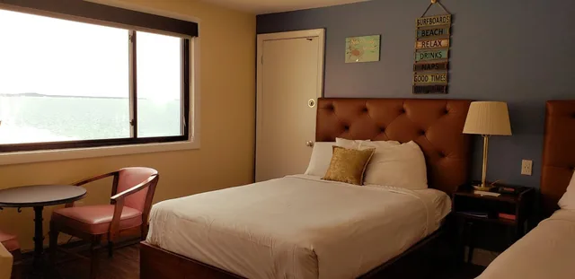 Deluxe, 2 Queen Beds, Ocean View, North Wing، Pilgrim Sands on Long Beach 1/4