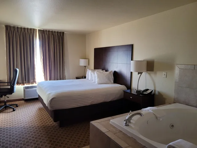 غرفة بسرير كينج، Cobblestone Inn Suites Schuyler Ne 5/9