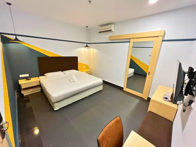 غرفة بسرير مزدوج، Sky Hotel Selayang 2/3